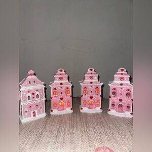 Mini cupcakes and cashmere houses!